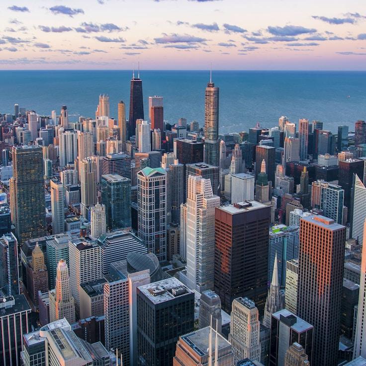 Parents evaluating schools in Portugal